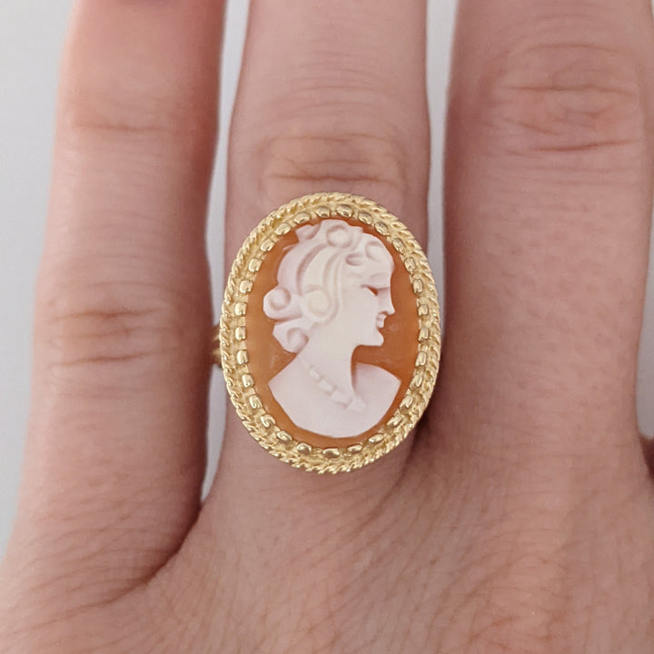 10K CAMEO OVAL 13X18 ESTATE RING 4.6 GRAMS
