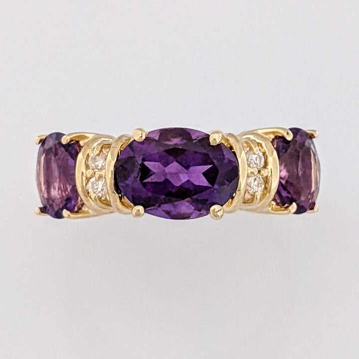 14K AMETHYST OVAL (1) 6X8 (2) 4X6 WITH (4) MELEE ESTATE RING 4.1 GRAMS