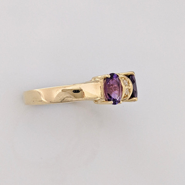 14K AMETHYST OVAL (1) 6X8 (2) 4X6 WITH (4) MELEE ESTATE RING 4.1 GRAMS