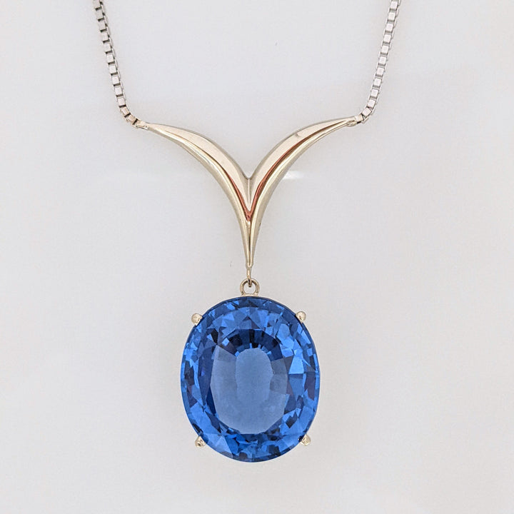 14K WHITE LONDON BLUE TOPAZ OVAL 18X20 "AAA" ESTATE V-NECKLACE 16.3 GRAMS