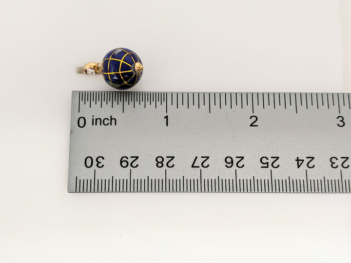 10K GLOBE 3D ESTATE PENDANT  1.5 GRAMS