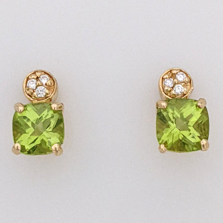 14K PERIDOT CUSHION CUT 5MM WITH (6) MELEE ESTATE EARRINGS 1.6 GRAMS