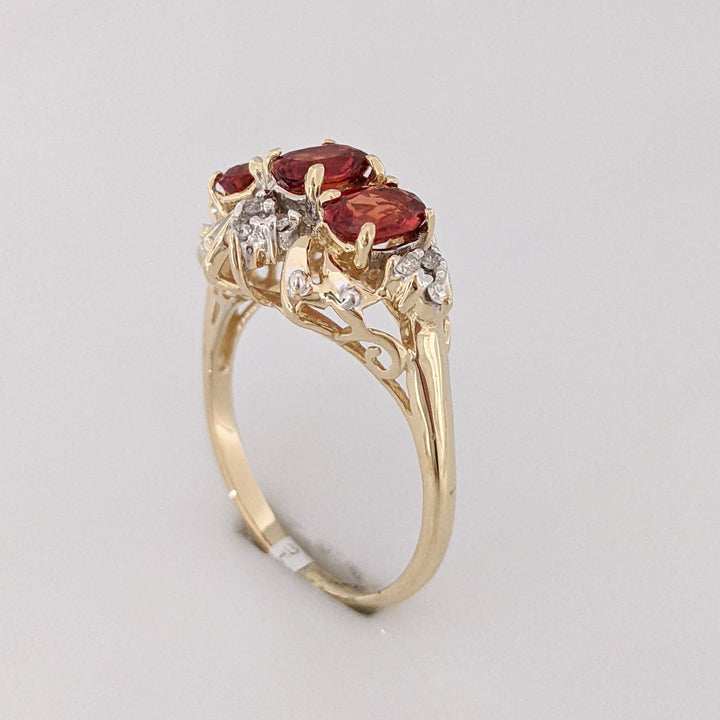 14K LAB CREATED SAPPHIRE ORANGE SAPPHIRE OVAL (3) WITH (12) MELEE ESTATE RING 3.8 GRAMS