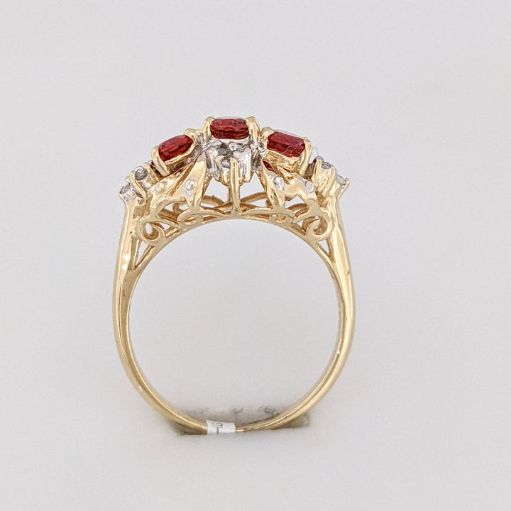 14K LAB CREATED SAPPHIRE ORANGE SAPPHIRE OVAL (3) WITH (12) MELEE ESTATE RING 3.8 GRAMS
