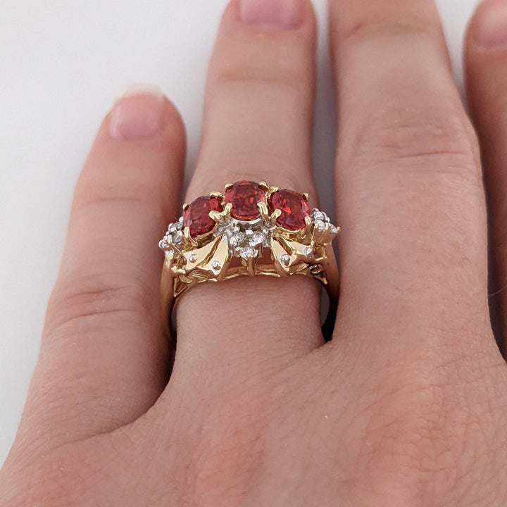 14K LAB CREATED SAPPHIRE ORANGE SAPPHIRE OVAL (3) WITH (12) MELEE ESTATE RING 3.8 GRAMS