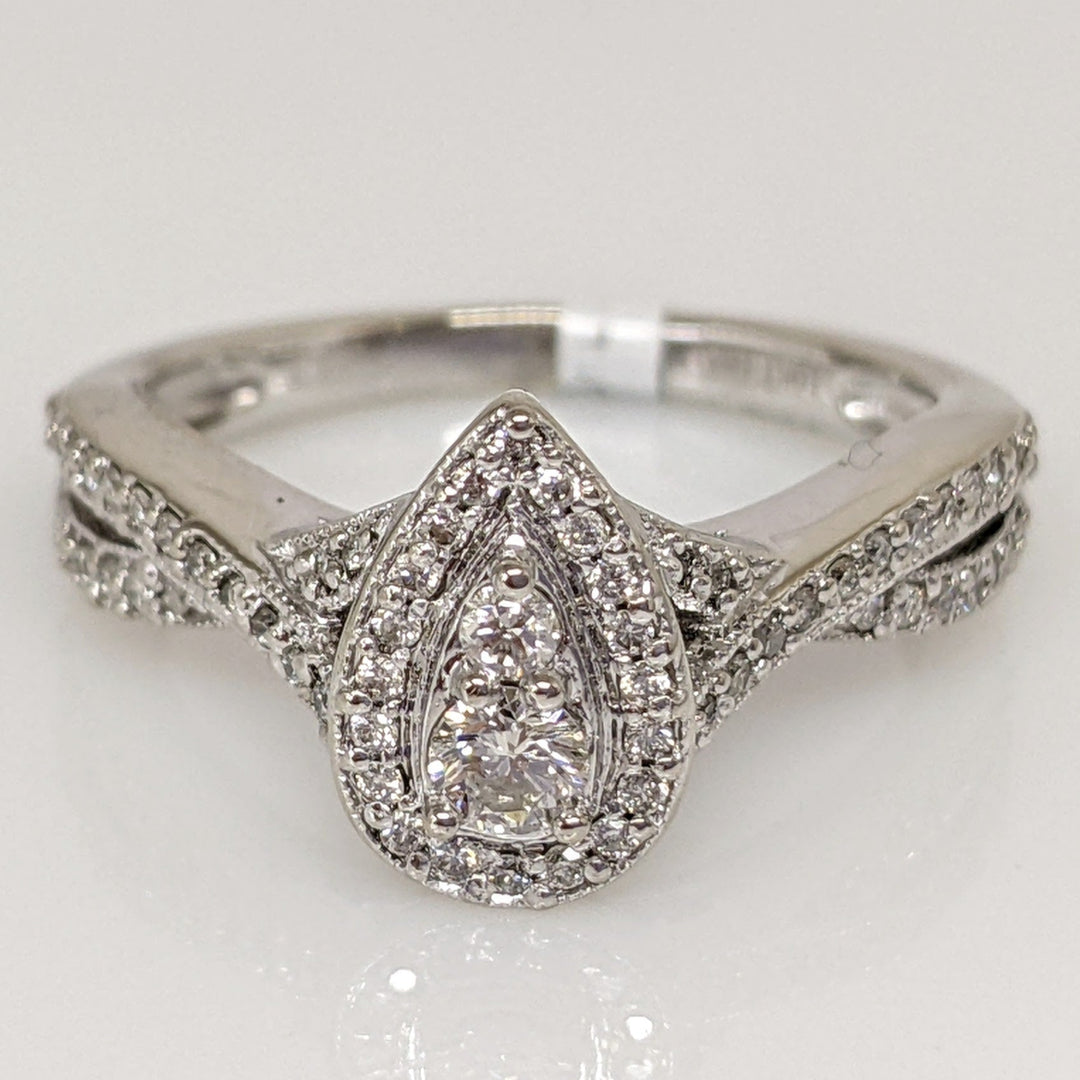 10K WHITE .33 CARAT TOTAL WEIGHT SI2 I-J DIAMOND ROUND (43) TWIST PEAR SHAPE ESTATE RING 3.4 GRAMS