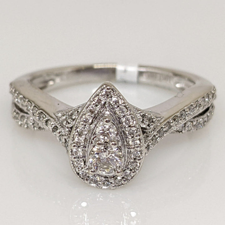 10K WHITE .33 CARAT TOTAL WEIGHT SI2 I-J DIAMOND ROUND (43) TWIST PEAR SHAPE ESTATE RING 3.4 GRAMS