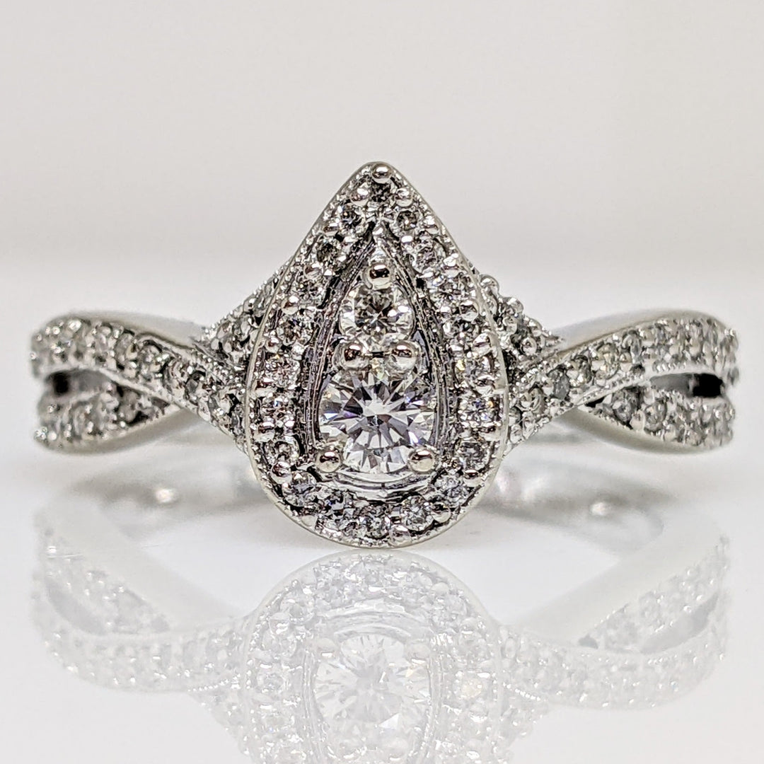 10K WHITE .33 CARAT TOTAL WEIGHT SI2 I-J DIAMOND ROUND (43) TWIST PEAR SHAPE ESTATE RING 3.4 GRAMS