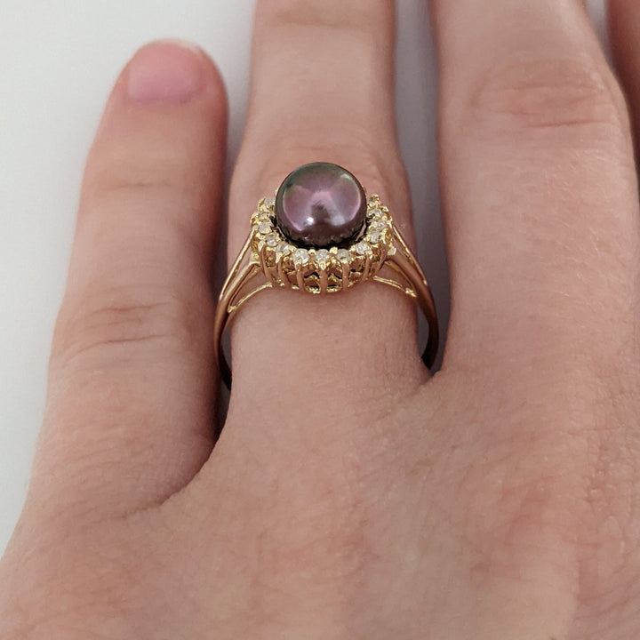 14K DYED PEARL ROUND 7MM WITH (18) MELEE ESTATE RING 2.1 GRAMS