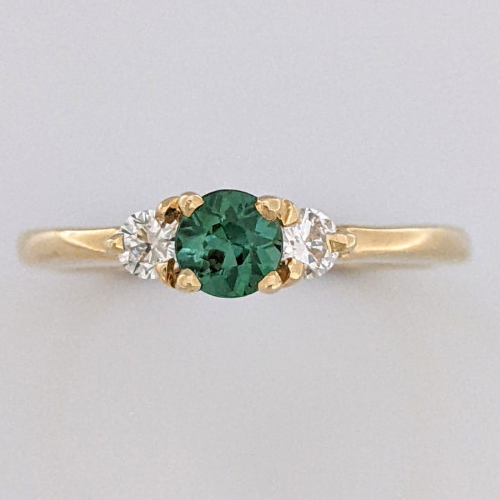 14K GREEN TOURMALINE ROUND 4MM WITH .18 DIAMOND TOTAL WEIGHT ESTATE RING 2.6 GRAMS