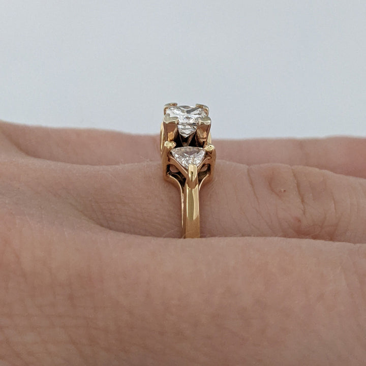 14K .77 CARAT TOTAL WEIGHT VS H DIAMOND PRINCESS CUT WITH (2) TRILLION TRINITY ESTATE RING