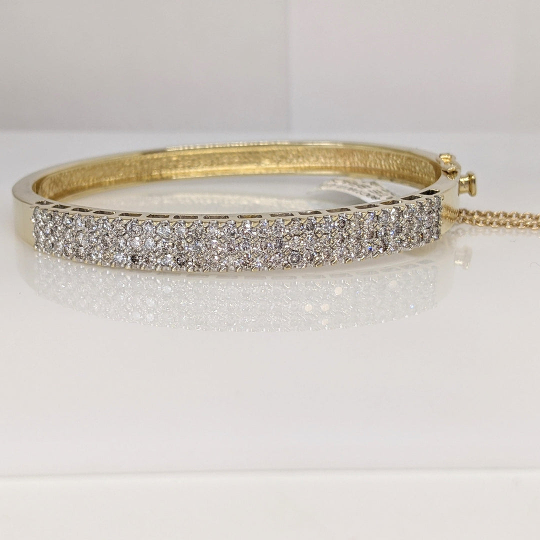 14K 1.80 CARAT TOTAL WEIGHT I1 G DIAMOND ROUND (90) ESTATE BANGLE BRACELET 20.7 GRAMS
