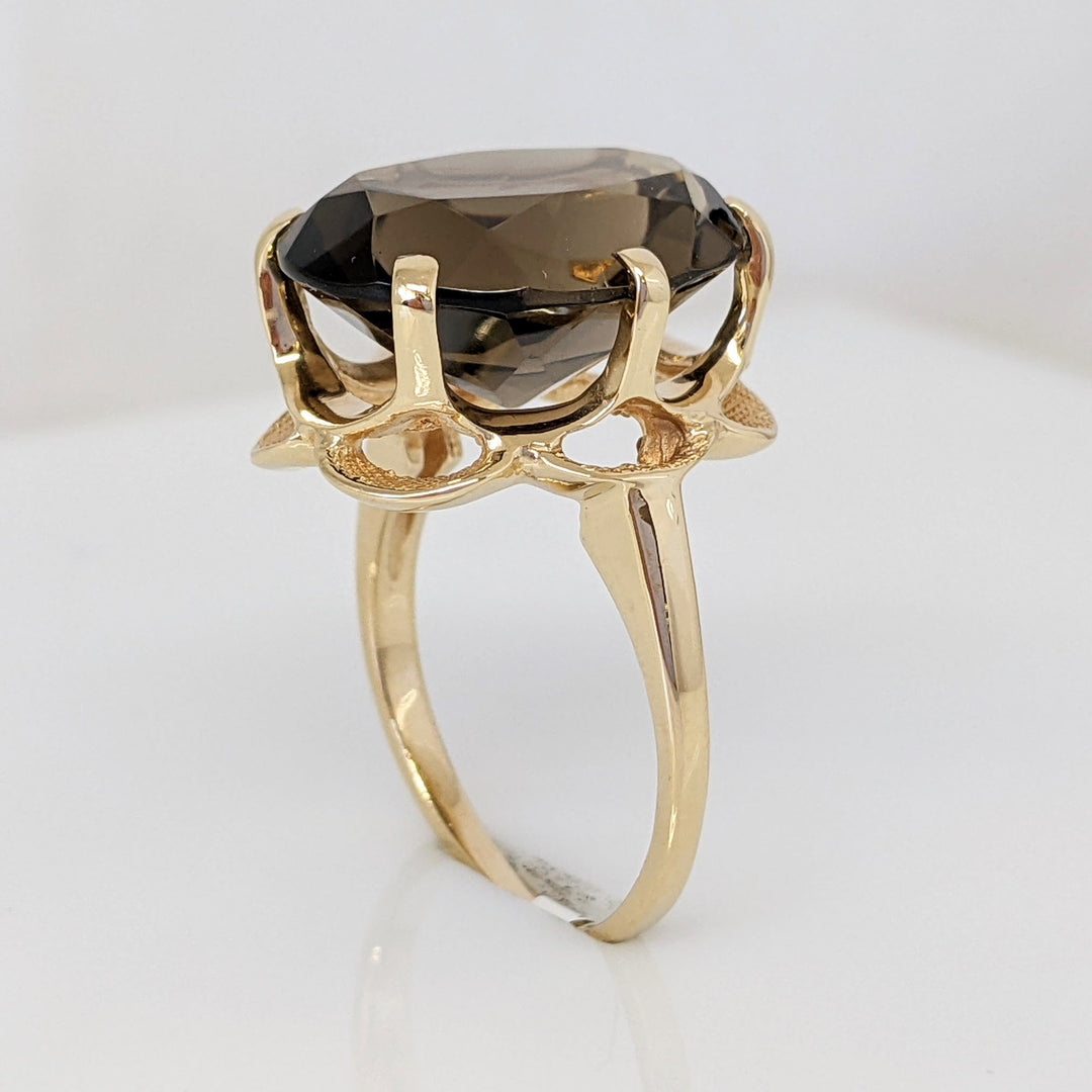 10K SMOKEY QUARTZ OVAL 13X18 WITH SCALLOPED TRIM ESTATE RING 6.4 GRAMS