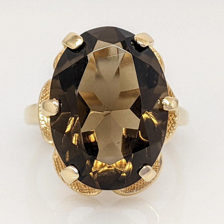 10K SMOKEY QUARTZ OVAL 13X18 WITH SCALLOPED TRIM ESTATE RING 6.4 GRAMS