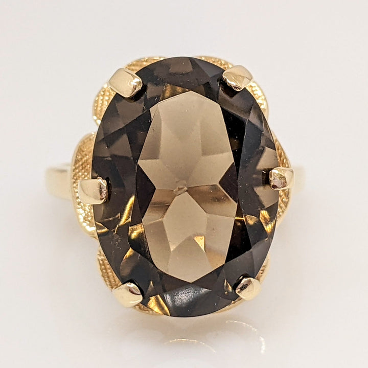 10K SMOKEY QUARTZ OVAL 13X18 WITH SCALLOPED TRIM ESTATE RING 6.4 GRAMS