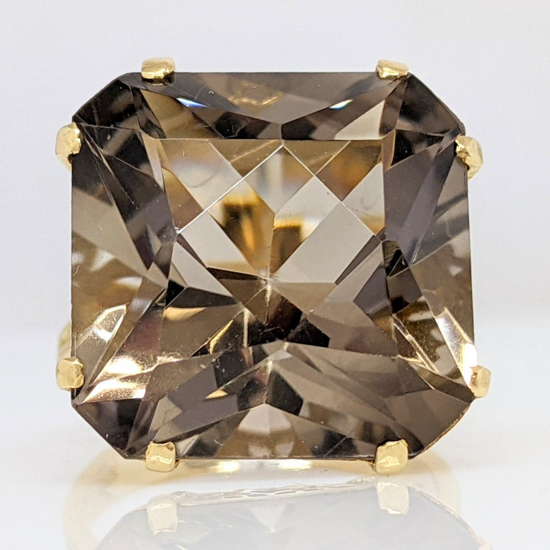 18K SMOKEY QUARTZ CUSHION 18MM ESTATE RING 10.5 GRAMS
