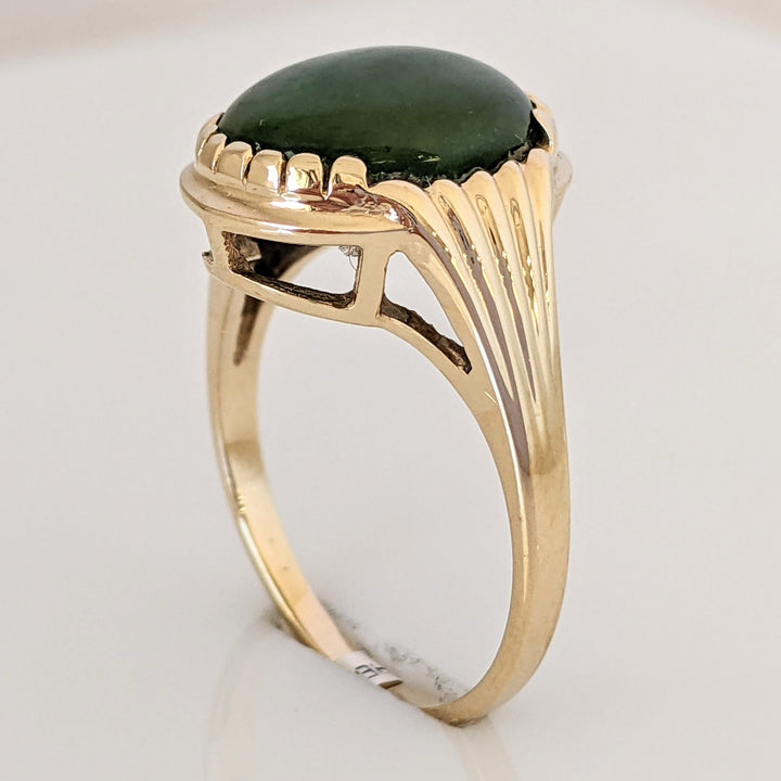 14K JADE OVAL 10X12 ESTATE RING WITH RIBBED SHANK 3.5 GRAMS