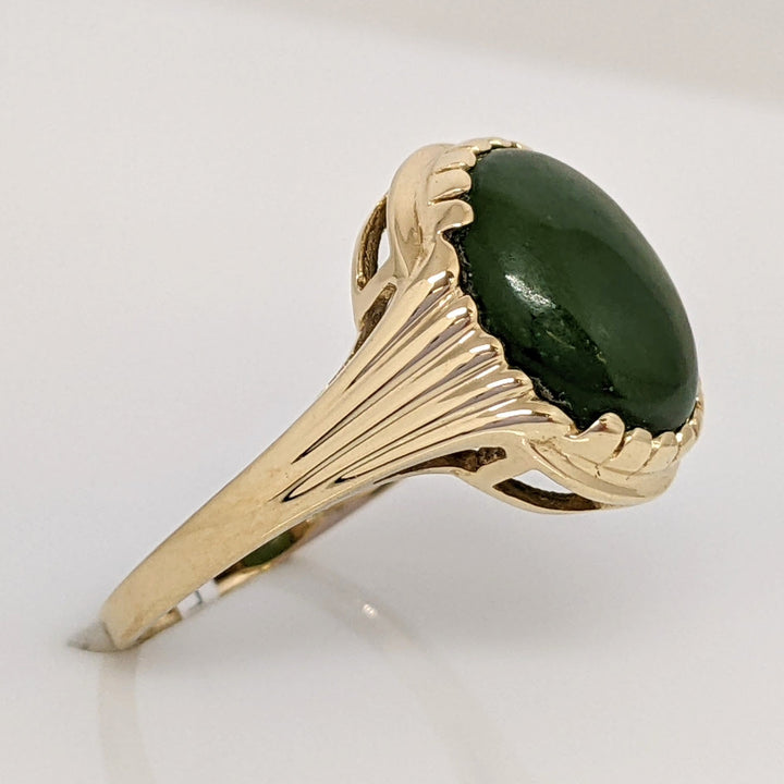 14K JADE OVAL 10X12 ESTATE RING WITH RIBBED SHANK 3.5 GRAMS