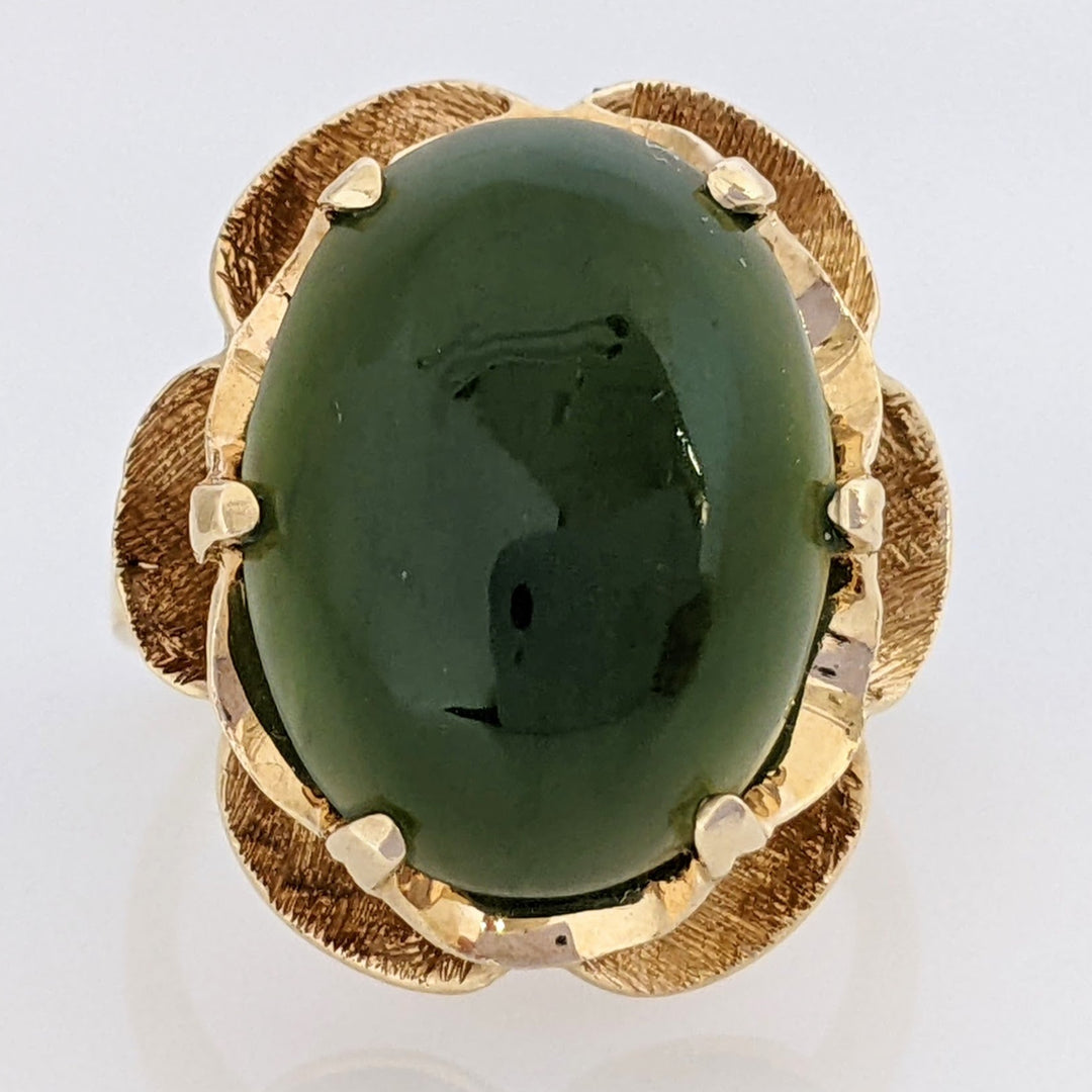 14K JADE OVAL 12X16 CABOCHON WITH RIPPLE GOLD TRIM ESTATE RING 6.2 GRAMS