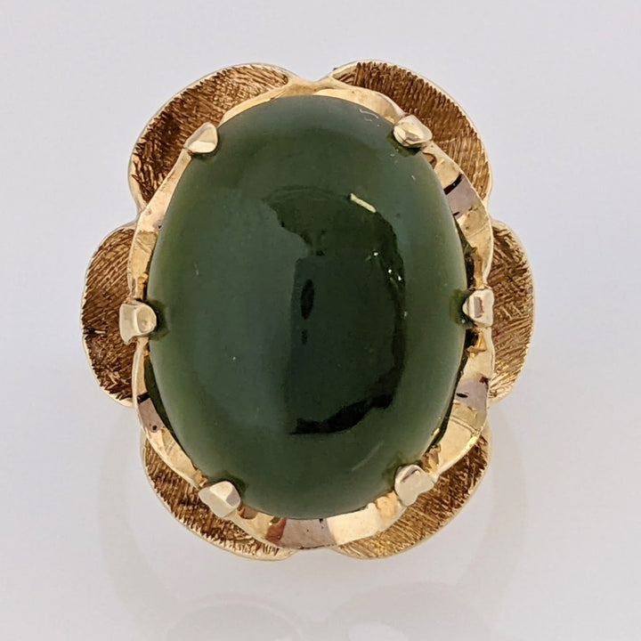 14K JADE OVAL 12X16 CABOCHON WITH RIPPLE GOLD TRIM ESTATE RING 6.2 GRAMS