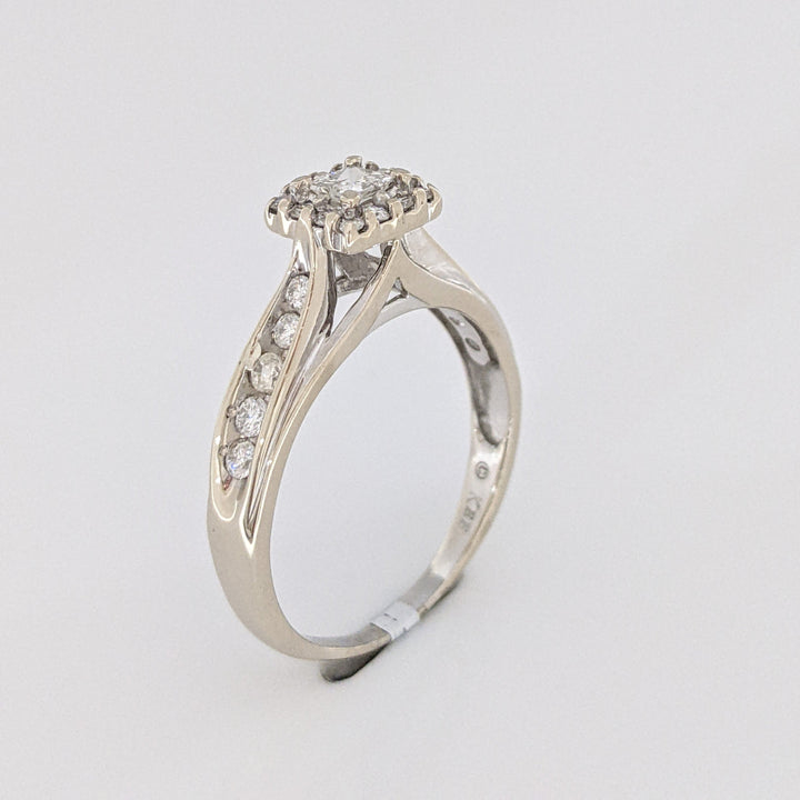 14K WHITE .56 CARAT TOTAL WEIGHT I1 I DIAMOND PRINCESS CUT WITH (22) ROUND ESTATE RING 4.0 GRAMS