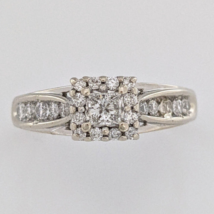 14K WHITE .56 CARAT TOTAL WEIGHT I1 I DIAMOND PRINCESS CUT WITH (22) ROUND ESTATE RING 4.0 GRAMS