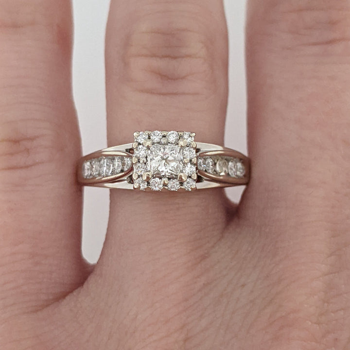 14K WHITE .56 CARAT TOTAL WEIGHT I1 I DIAMOND PRINCESS CUT WITH (22) ROUND ESTATE RING 4.0 GRAMS