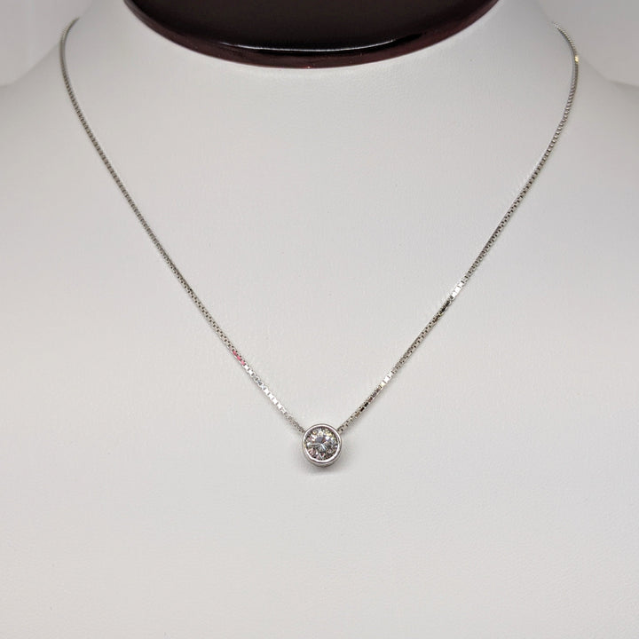 14K WHITE .80 CARAT TOTAL SI2 I DIAMOND ROUND ESTATE BEZEL PENDANT & CHAIN 4.0 GRAMS
