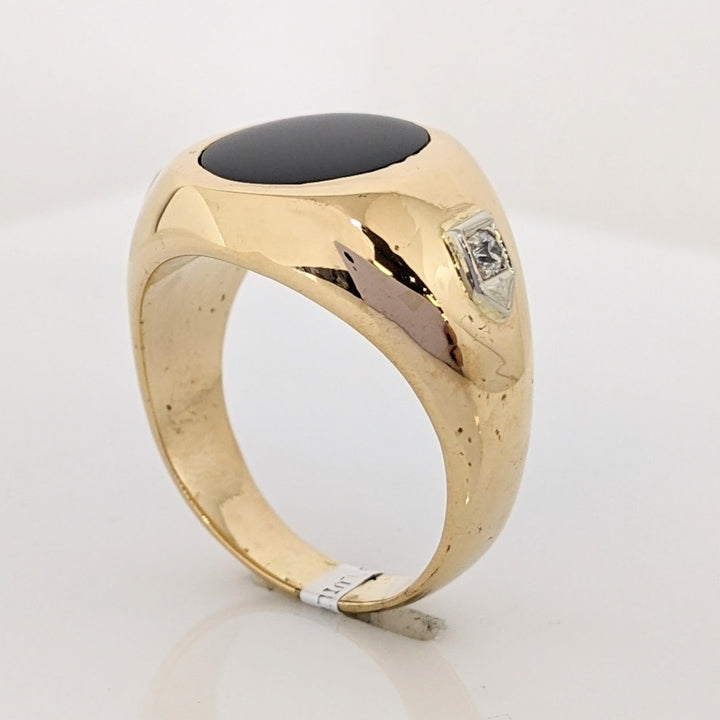 14K ONYX OVAL 9X11 BEZEL WITH (2) MELEE ESTATE RING 9.7 GRAMS