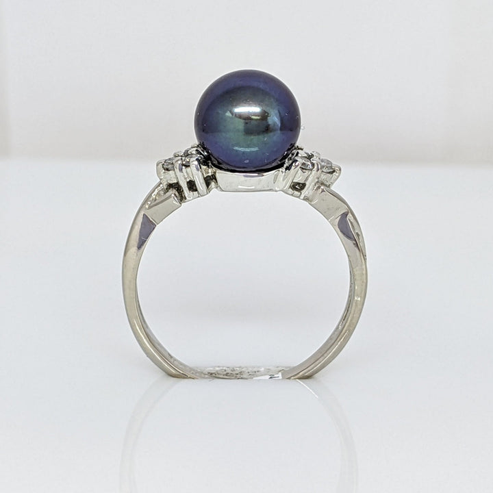 14K WHITE BLACK PEARL ROUND 8MM WITH .10 DIAMOND TOTAL WEIGHT (8) ESTATE RING 3.0 GRAMS