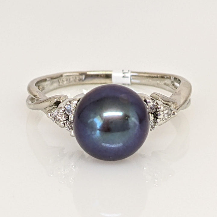14K WHITE BLACK PEARL ROUND 8MM WITH .10 DIAMOND TOTAL WEIGHT (8) ESTATE RING 3.0 GRAMS
