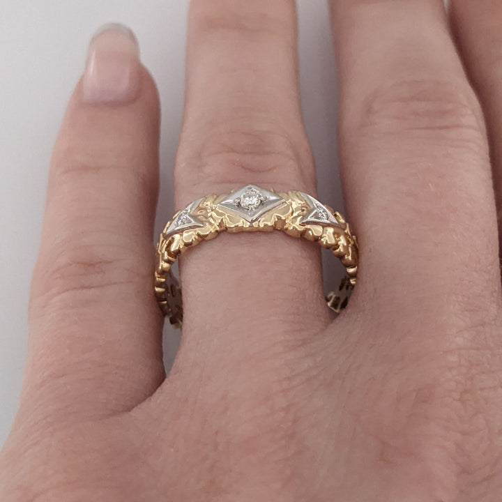 14K DIAMOND ROUND (3) OPEN "C" LINK DESIGN ESTATE BAND 4.3 GRAMS