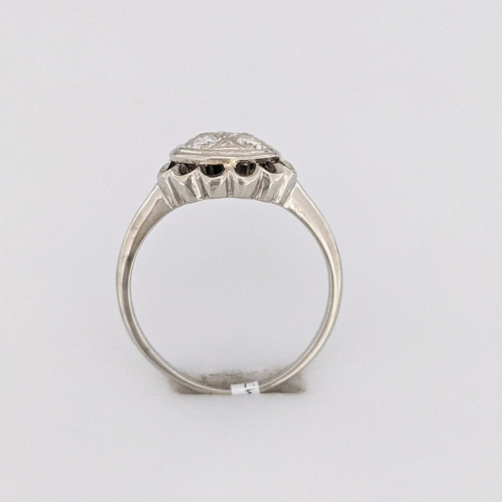 10K WHITE .22 CARAT TOTAL WEIGHT I1 H DIAMOND ROUND (5) CIRCLE CLUSTER ESTATE RING 2.7 GRAMS