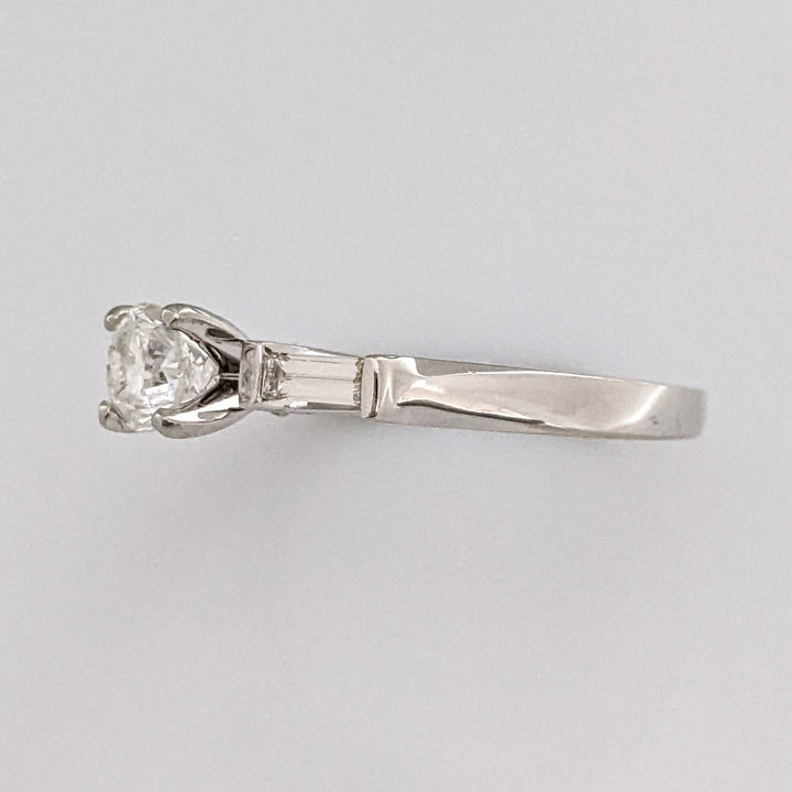 14K WHITE .63 CARAT TOTAL WEIGHT SI2 G DIAMOND ROUND (7) BAGUETTE (2) ESTATE RING 3.3 GRAMS