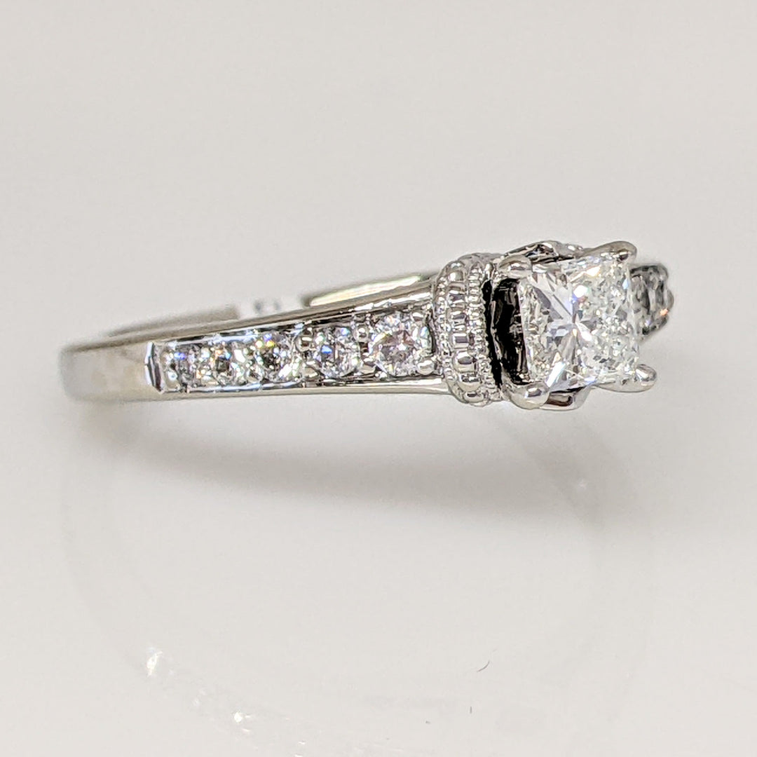 14K WHITE .50 CARAT TOTAL WEIGHT SI1 F DIAMOND PRINCESS CUT (1) ROUND (10) ESTATE RING 3.0 GRAMS