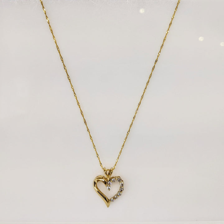 14K .27 CARAT TOTAL WEIGHT I1 I DIAMOND ROUND (9) ESTATE HEART PENDANT & CHAIN 3.9 GRAMS
