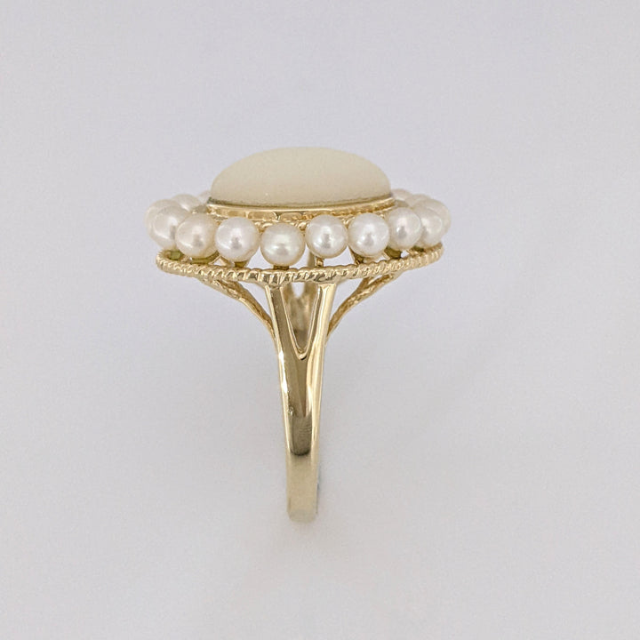 14K MOON STONE OVAL WITH ROUND PEARL TRIM ESTATE RING 6.4 GRAMS