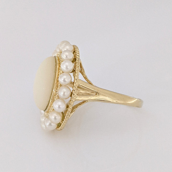 14K MOON STONE OVAL WITH ROUND PEARL TRIM ESTATE RING 6.4 GRAMS