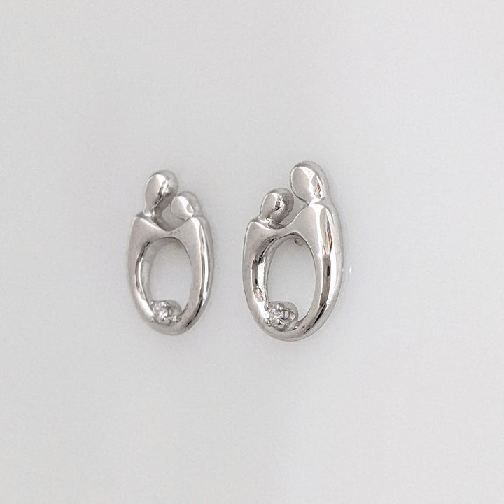 14K WHITE MOTHER/CHILD WITH MELEE ESTATE EARRINGS 2.2 GRAMS