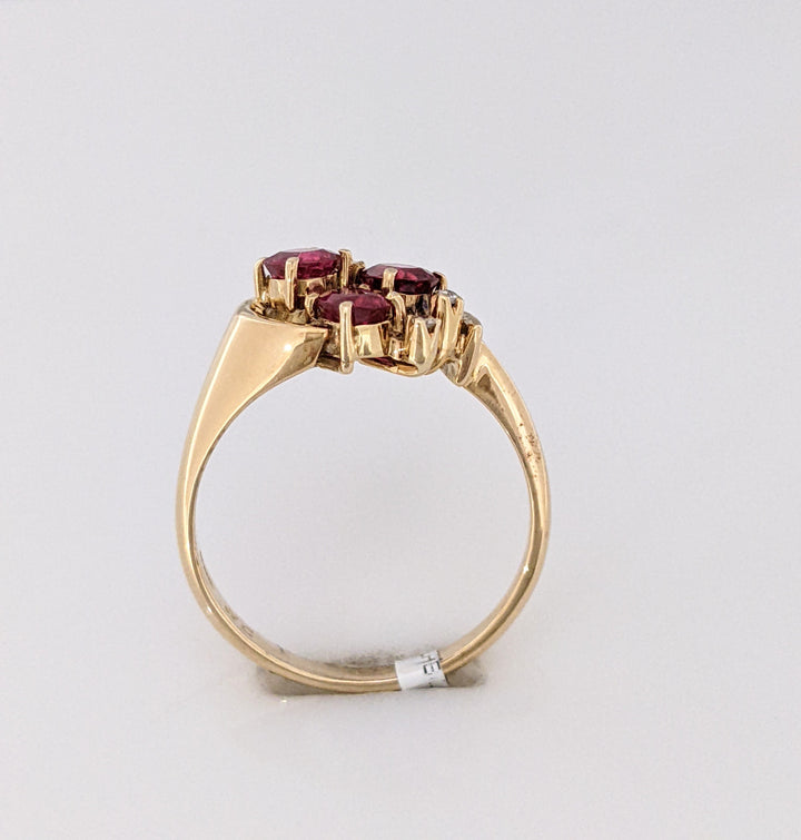 14K RUBY OVAL 3X4 (3) WITH (3) MELEE ESTATE RING 3.4 GRAMS