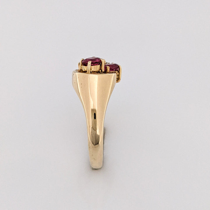 14K RUBY OVAL 3X4 (3) WITH (3) MELEE ESTATE RING 3.4 GRAMS