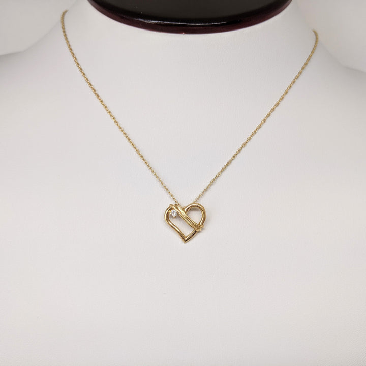 14K DIAMOND ROUND ESTATE HEART PENDANT & CHAIN 2.2 GRAMS