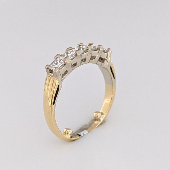 18K .95 CARAT TOTAL WEIGHT VS2 I-J DIAMOND PIRNCESS CUT (5) ESTATE BAND 3.9 GRAMS