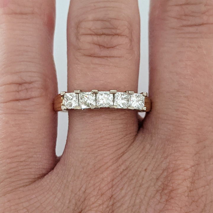 18K .95 CARAT TOTAL WEIGHT VS2 I-J DIAMOND PIRNCESS CUT (5) ESTATE BAND 3.9 GRAMS