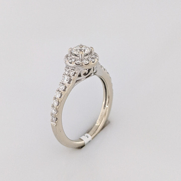 14K WHITE .70 CARAT TOTAL WEIGHT I1 H DIAMOND ROUND (29) ESTATE HALO RING 3.5 GRAMS