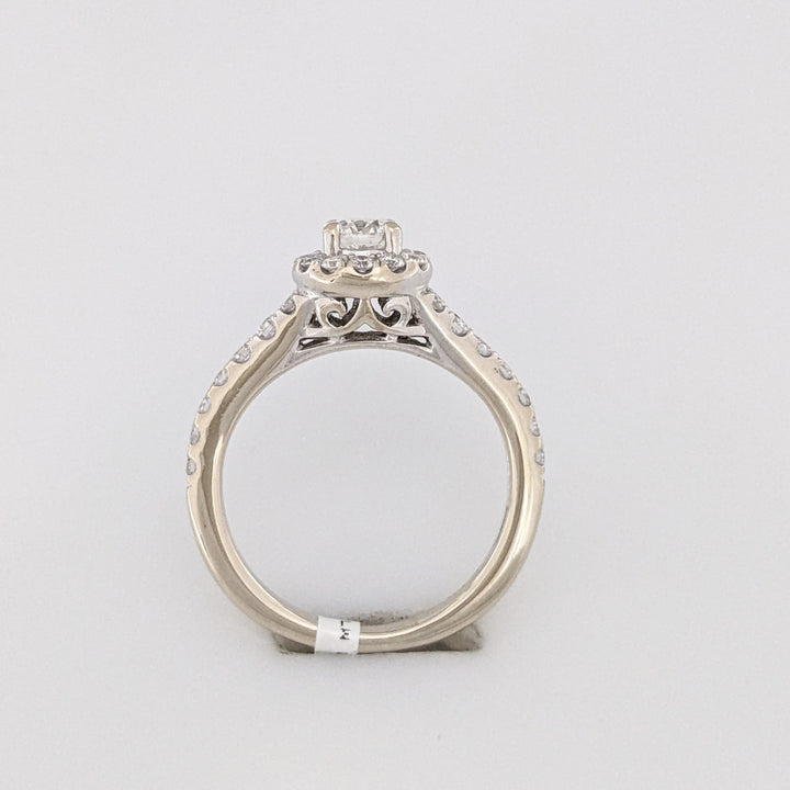 14K WHITE .70 CARAT TOTAL WEIGHT I1 H DIAMOND ROUND (29) ESTATE HALO RING 3.5 GRAMS