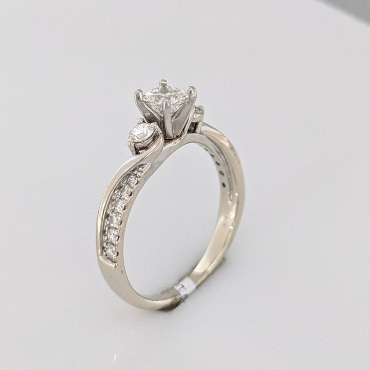 14K WHITE .74 CARAT TOTAL WEIGHT I1 I DIAMOND ROUND (15) ESTATE RING 3.7 GRAMS