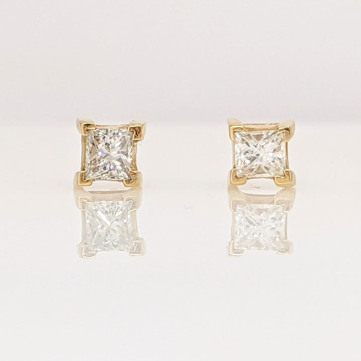 14K .32 CARAT TOTAL WEIGHT SI1 G DIAMOND PRINCESS CUT (2) ESTATE STUD EARRINGS 0.7 GRAMS