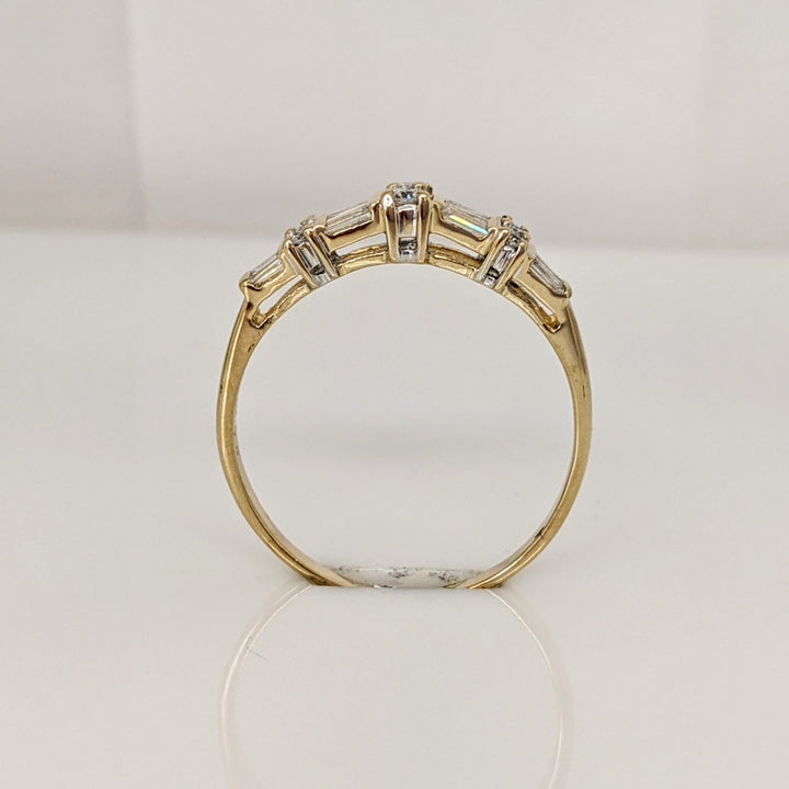 14K .42 CARAT TOTAL WEIGHT SI2 H DIAMOND ROUND (6) BAGUETTE (8) ESTATE BAND 2.3 GRAMS