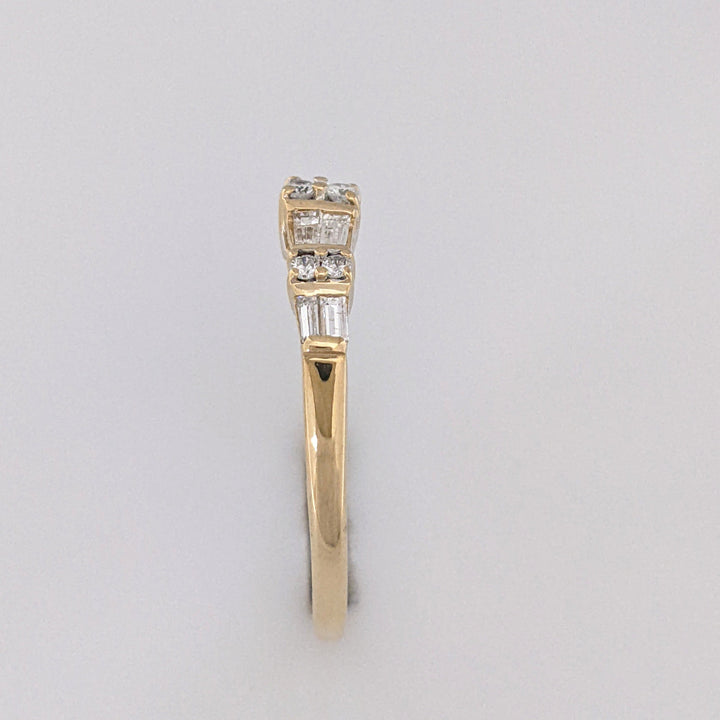 14K .42 CARAT TOTAL WEIGHT SI2 H DIAMOND ROUND (6) BAGUETTE (8) ESTATE BAND 2.3 GRAMS